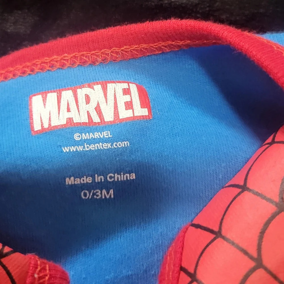 Marvel Onesie - Spiderman - 0 to 3 months,  adorable Halloween costume - Picture 3 of 3